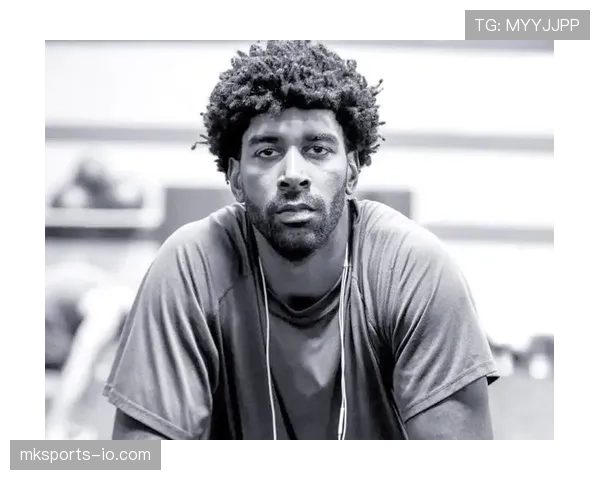 OJ·梅奥突破创造空位投篮拉开球队进攻空间效率提升明显