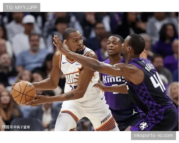 维克托·文班亚马挡拆制造错位率领先内线对手拉开进攻空间