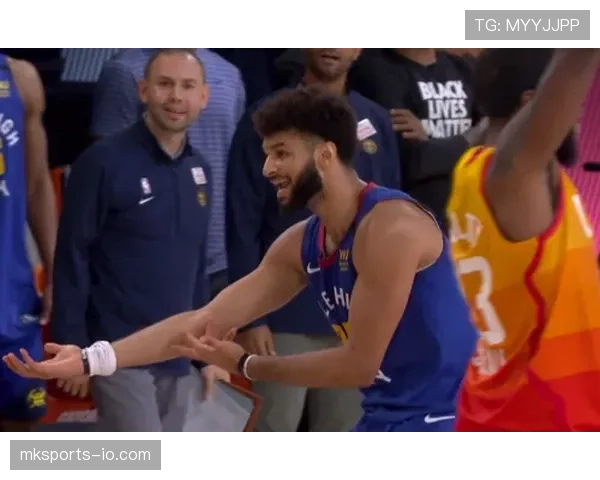 铲球规则中关于犯规判定及裁判尺度的关键标准解析